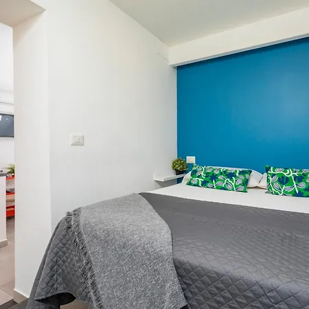 Aparo House - Al Centro Di * Catania