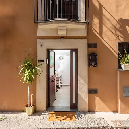 Aparo House - Al Centro Di Apartment